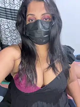 NOORA-GIRL online show from 11/30/25, 03:35