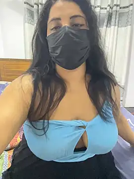 NOORA-GIRL online show from 04/14/26, 01:10