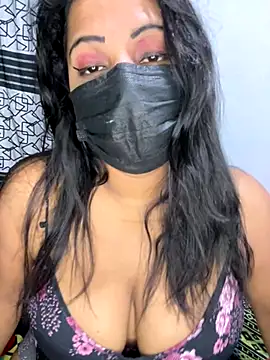 NOORA-GIRL online show from 12/03/25, 12:44