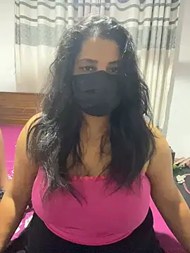 NOORA-GIRL online show from 03/10/26, 03:32