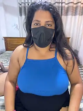 NOORA-GIRL online show from 03/13/26, 11:21