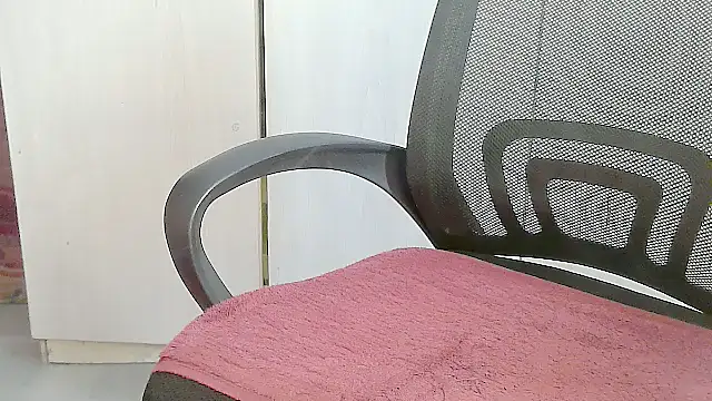 Snapshot of Destiny_Desire chatting on 02/19/26, 08:11 Destiny Desire online show from 02/19/26, 08:11