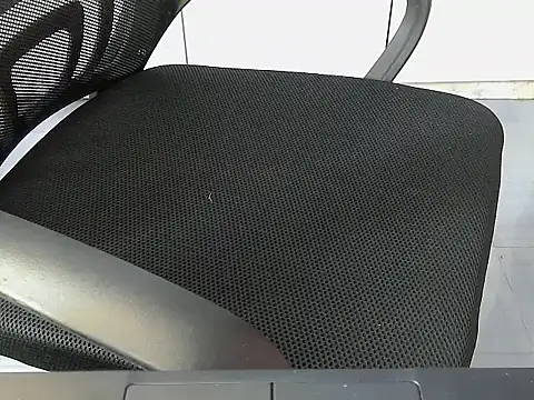 Destiny Desire online show from 10/26/25, 09:04