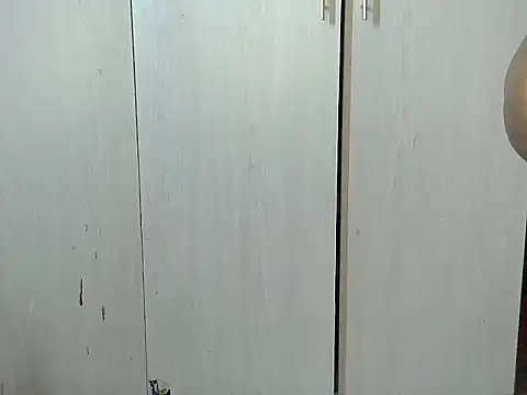 Destiny Desire online show from 12/17/25, 03:50