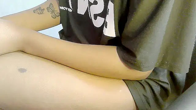 Destiny Desire online show from 03/22/26, 09:00