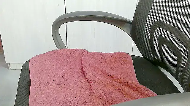 Destiny Desire online show from 04/03/26, 07:59