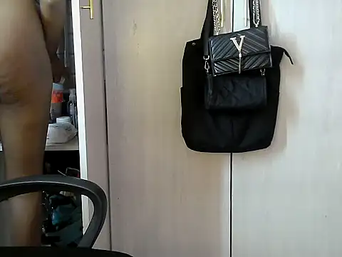 Destiny Desire online show from 11/07/25, 08:41