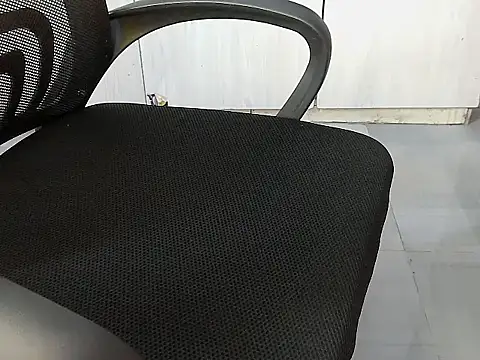 Destiny Desire online show from 10/15/25, 08:06