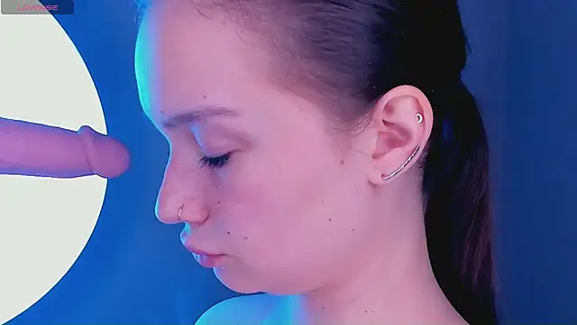 bitchpeace  online show from 04/18/26, 04:42