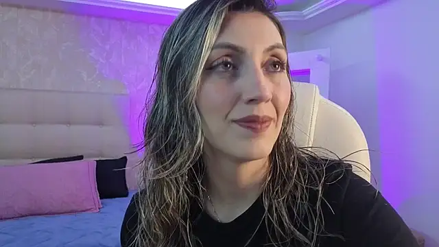 Snapshot of anny_sweet72 chatting on 02/09/26, 12:03 anny sweet72 online show from 02/09/26, 12:03