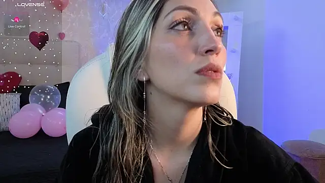 Snapshot of anny_sweet72 chatting on 02/24/26, 12:17 anny sweet72 online show from 02/24/26, 12:17