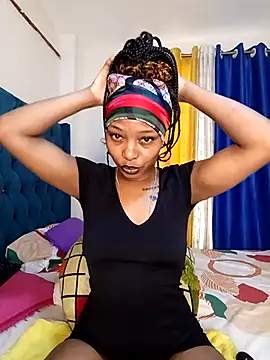 Licia harvin online show from 11/14/25, 05:11