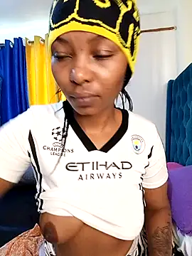 Licia harvin online show from 12/21/25, 09:11