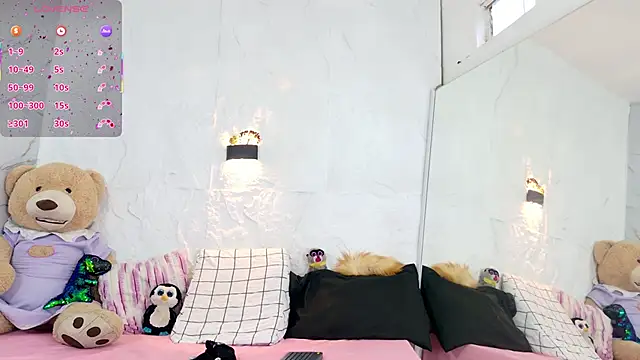 Snapshot of zorravioletta1 chatting on 12/04/25, 12:04 zorravioletta1 online show from 12/04/25, 12:04