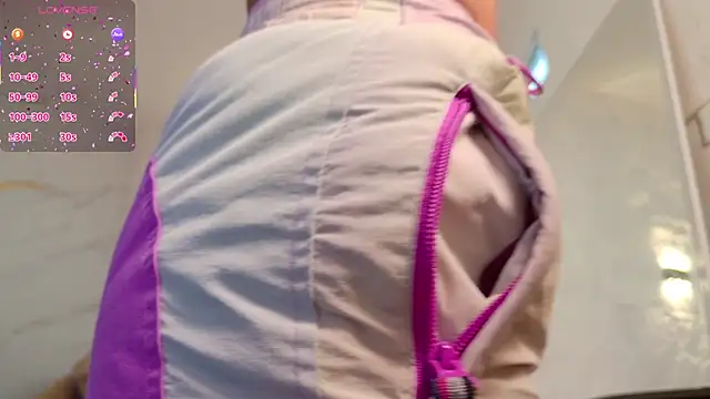 Snapshot of zorravioletta1 chatting on 01/09/26, 11:50 zorravioletta1 online show from 01/09/26, 11:50