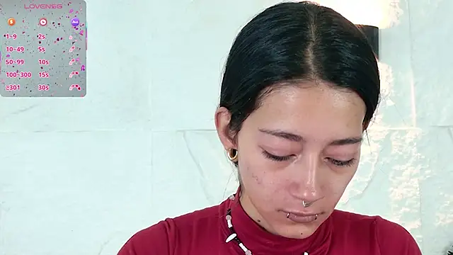 Snapshot of zorravioletta1 chatting on 11/20/25, 12:17 zorravioletta1 online show from 11/20/25, 12:17