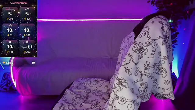Sexy-Housewife online show from 01/22/25, 07:45