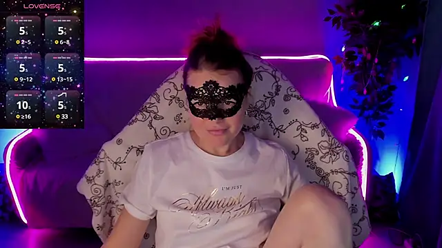 Sexy-Housewife online show from 01/03/25, 04:06