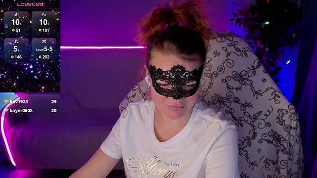 Sexy-Housewife online show from 01/04/25, 02:04