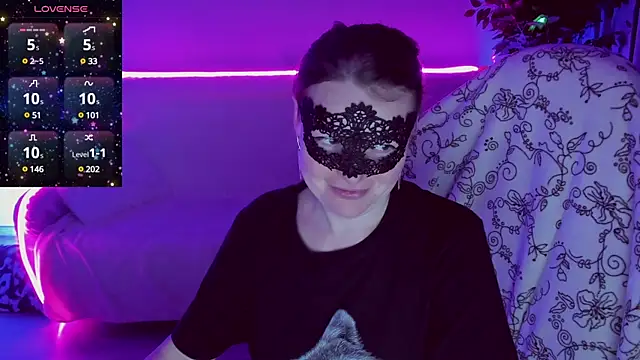 Sexy-Housewife online show from 01/26/25, 08:13