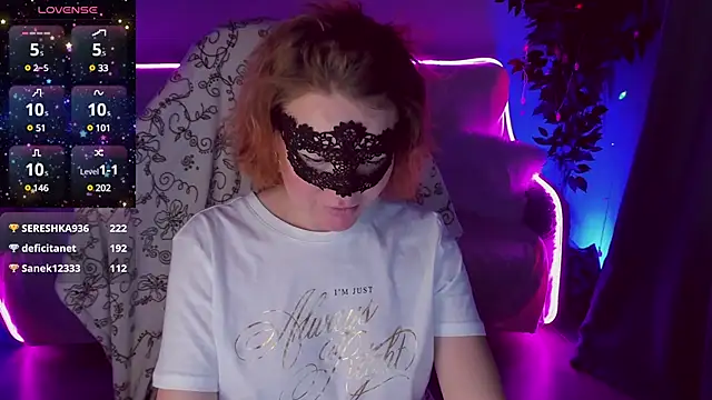 Sexy-Housewife online show from 01/11/25, 06:33