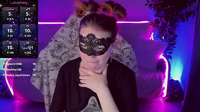 Sexy-Housewife online show from 01/26/25, 11:29