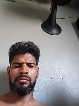 leogomesplus 69 online show from 10/23/25, 04:27