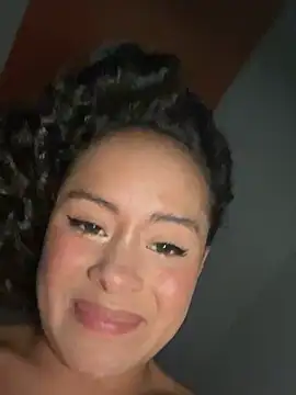 Snapshot of Marie_Rose chatting on 02/15/25, 02:37 Marie Rose online show from 02/15/25, 02:37