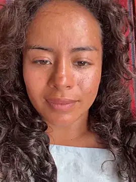 Snapshot of Marie_Rose chatting on 03/18/25, 04:50 Marie Rose online show from 03/18/25, 04:50