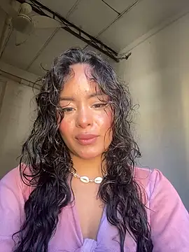 Snapshot of Marie_Rose chatting on 09/10/25, 06:18 Marie Rose online show from 09/10/25, 06:18