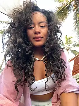 Snapshot of Marie_Rose chatting on 03/13/25, 11:51 Marie Rose online show from 03/13/25, 11:51