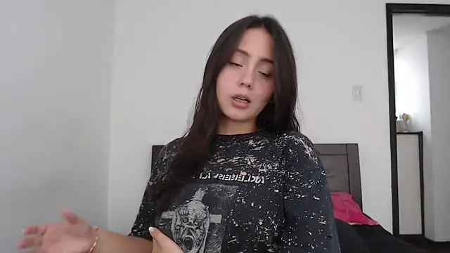 rebecca collin online show from 02/16/26, 03:54