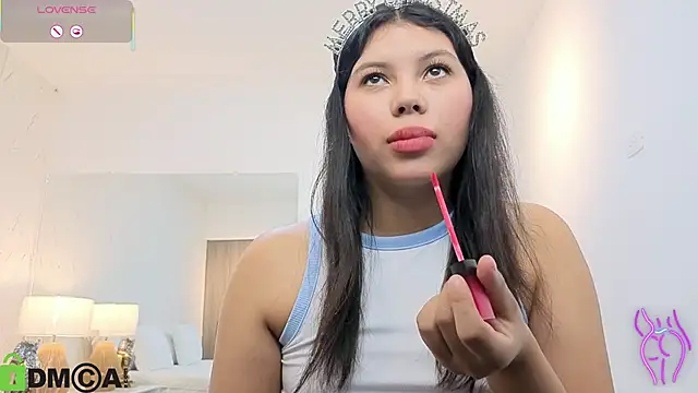 ISA  CUTEE online show from 12/04/25, 04:11