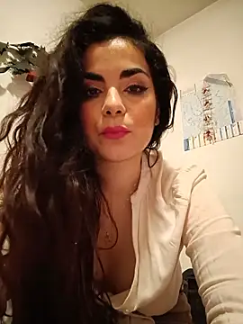 Snapshot of Saturnia_Yvonne chatting on 02/27/25, 12:03 Saturnia Yvonne online show from 02/27/25, 12:03
