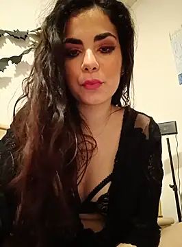 Snapshot of Saturnia_Yvonne chatting on 03/04/25, 11:43 Saturnia Yvonne online show from 03/04/25, 11:43
