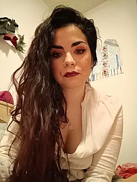 Snapshot of Saturnia_Yvonne chatting on 02/24/25, 05:20 Saturnia Yvonne online show from 02/24/25, 05:20