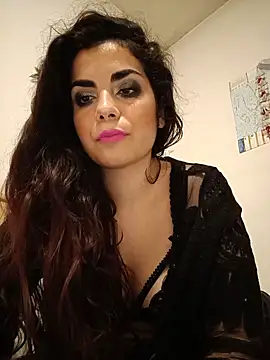 Snapshot of Saturnia_Yvonne chatting on 02/04/25, 12:08 Saturnia Yvonne online show from 02/04/25, 12:08