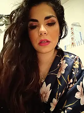 Snapshot of Saturnia_Yvonne chatting on 03/11/25, 11:47 Saturnia Yvonne online show from 03/11/25, 11:47