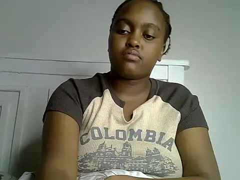 Snapshot of _nightnurse chatting on 02/13/25, 11:04 nightnurse online show from 02/13/25, 11:04
