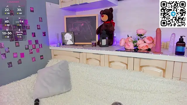 Snapshot of Kruela_Eva chatting on 03/05/25, 11:38 Kruela Eva online show from 03/05/25, 11:38