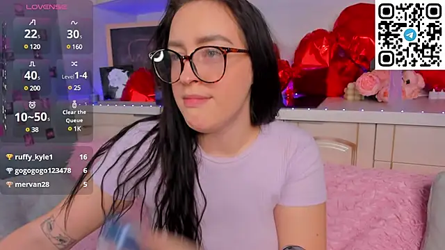 Snapshot of Kruela_Eva chatting on 02/16/25, 02:42 Kruela Eva online show from 02/16/25, 02:42