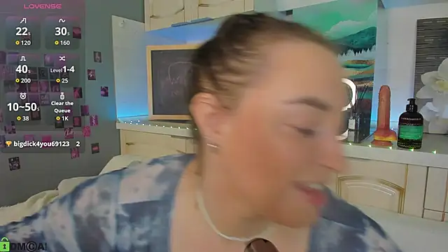 Kruela Eva online show from 12/14/25, 11:10