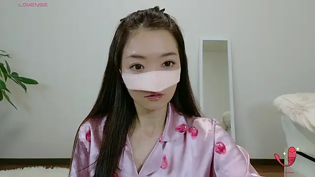 momochan88 online show from 04/19/26, 11:55
