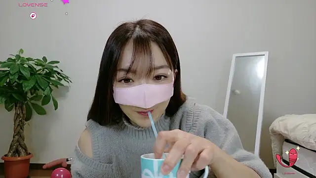 momochan88 online show from 12/14/25, 03:35