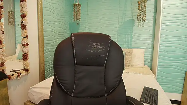 cherry chel online show from 03/28/26, 06:53