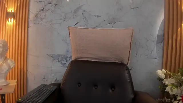 cherry chel online show from 12/22/25, 07:36