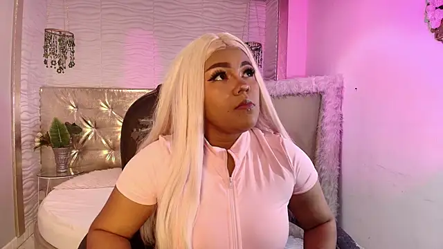 Snapshot of cherry_chel chatting on 07/07/26, 04:04 cherry chel online show from 07/07/26, 04:04