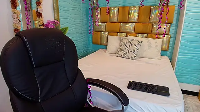 cherry chel online show from 02/10/26, 07:24