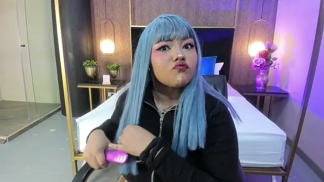 cherry chel online show from 04/12/26, 03:15