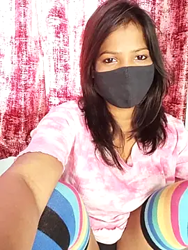 juhicpl143 online show from 02/13/26, 10:48